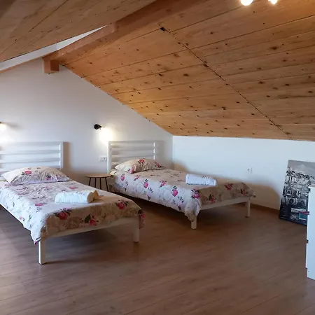 Vikendica Sara